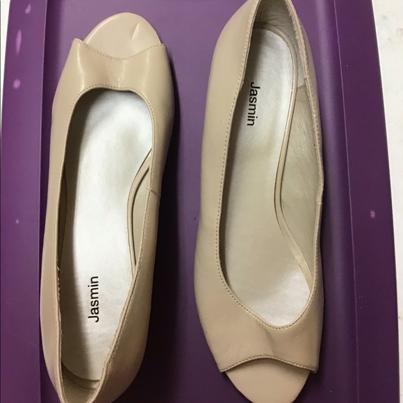 JASMIN wedge heel open toe shoe sz 8 1/2M  beige - Picture 6 of 7